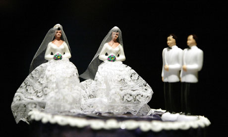 Gay-wedding-cake-figures-007